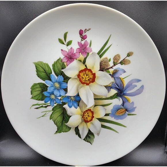 Vtg KAISER West Germany Porcelain Plate Iris Hanging 10 1/8 Plate Blue Flowers - Picture 1 of 6